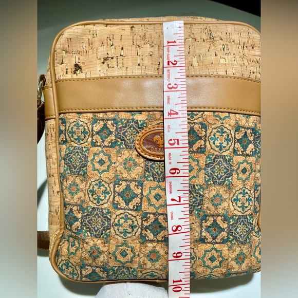 CORK Crossbody Bag from Portugal, camel colors with blue pattern - Picture 11 of 12